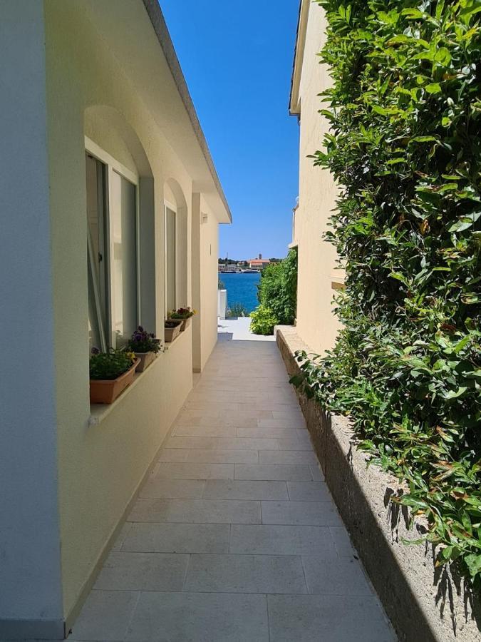 Apartments Juric Brodarica  Extérieur photo
