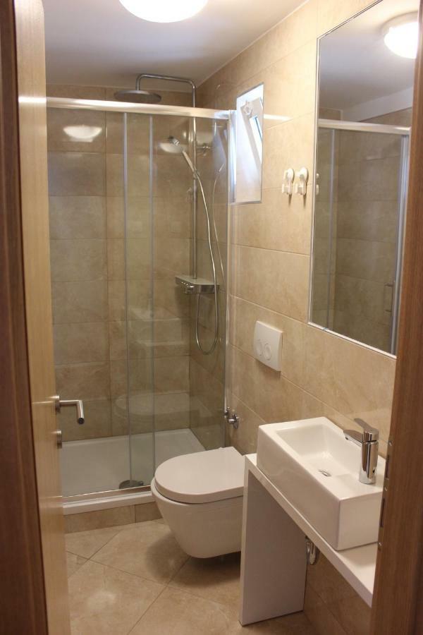 Apartments Juric Brodarica  Extérieur photo