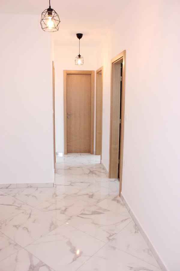 Apartments Juric Brodarica  Extérieur photo